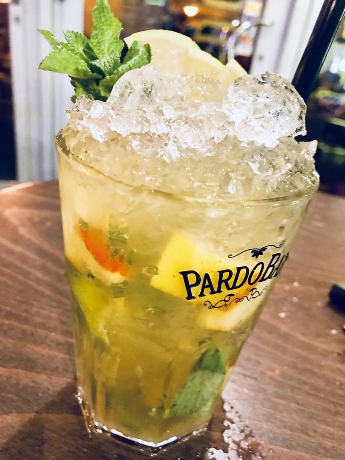 ホテル Pardo Bar ロカルノ エクステリア 写真